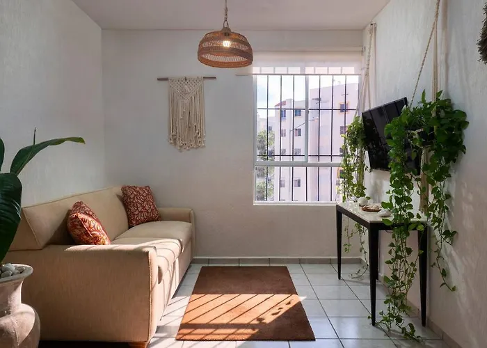 ~ Casa Shakti ~ Cozy Jungle Scape Hotel
